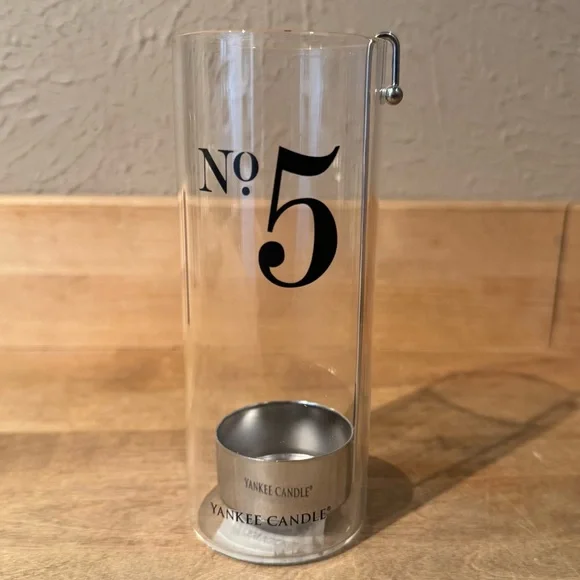 Yankee Candle Co. Tea Light Candle Holder - Picture 1 of 3